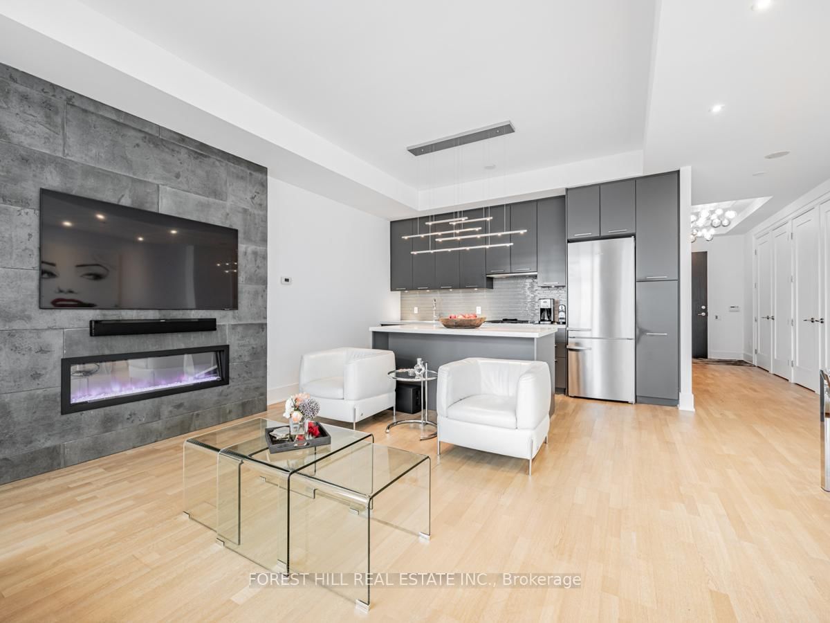 775 King St W, unit LPH5 for sale