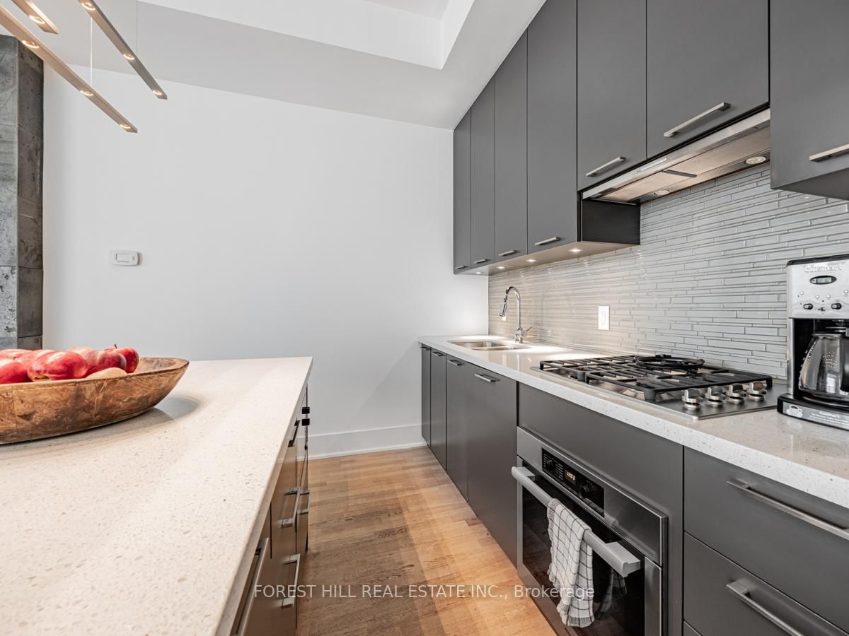 775 King St W, unit LPH5 for sale