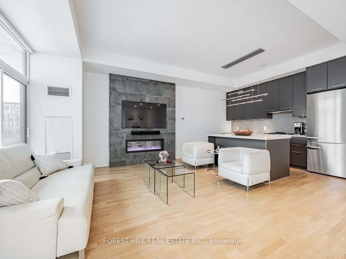 775 King St W, unit LPH5 for sale