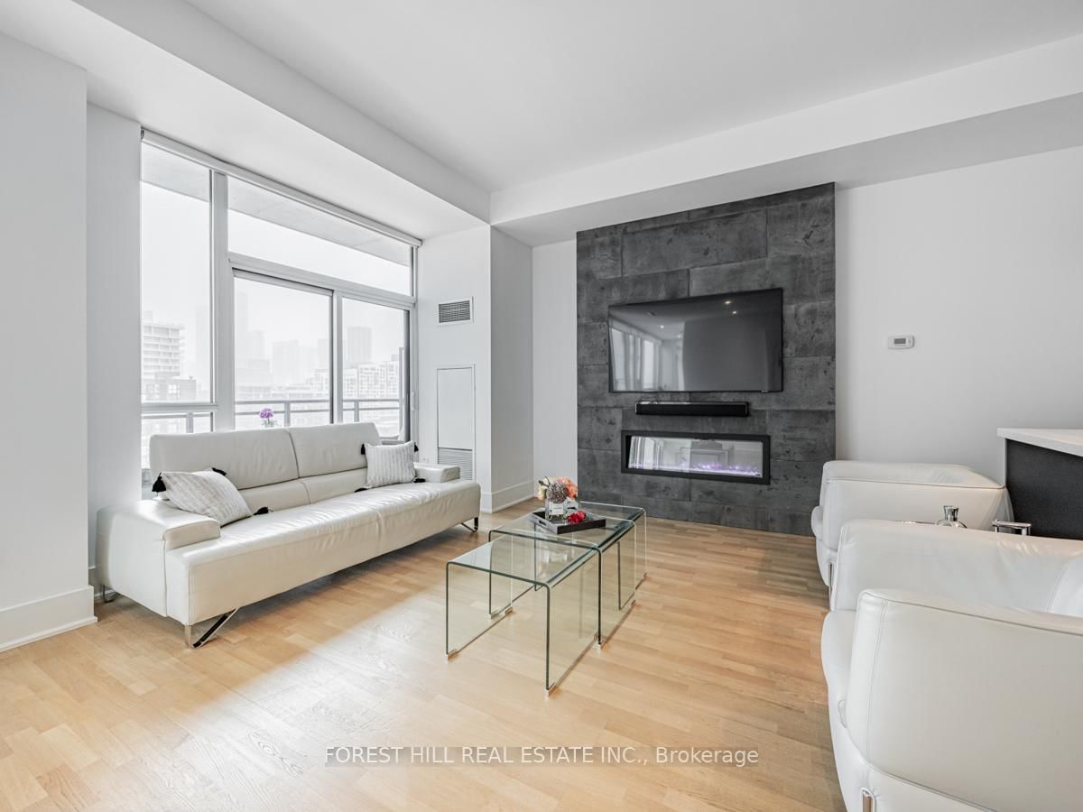 775 King St W, unit LPH5 for sale