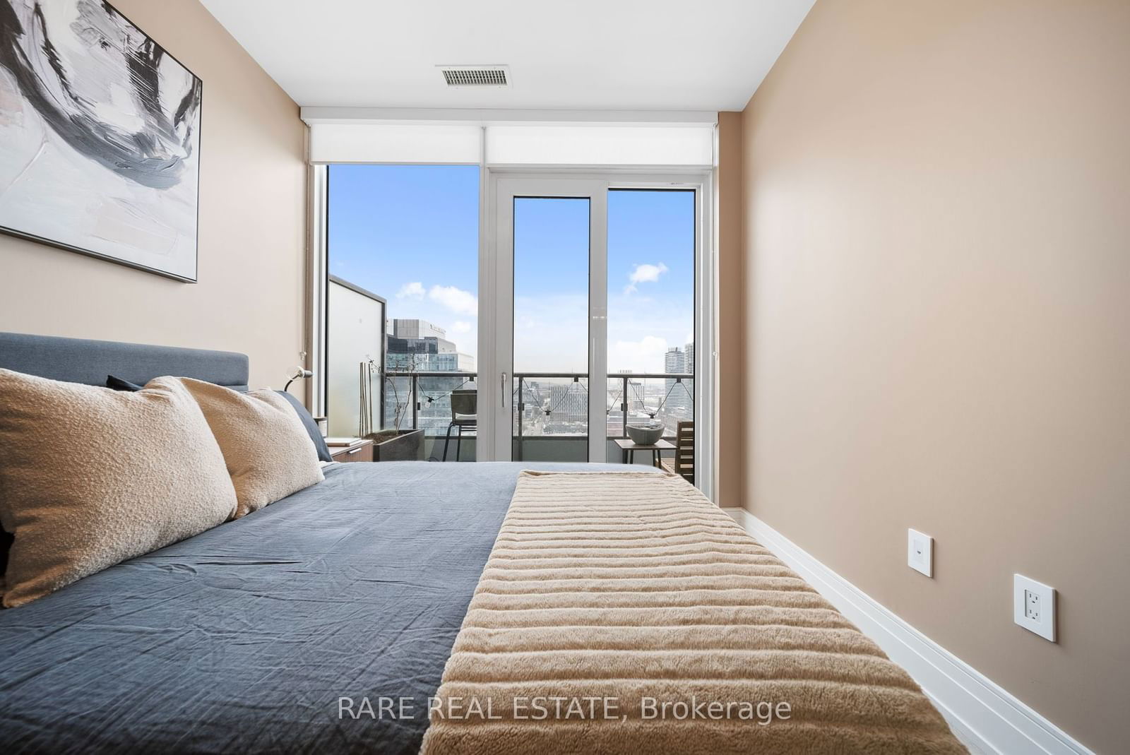 70 Princess St, unit 1904 for sale