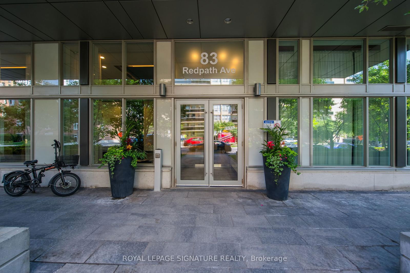 83 Redpath Ave, unit 402 for sale