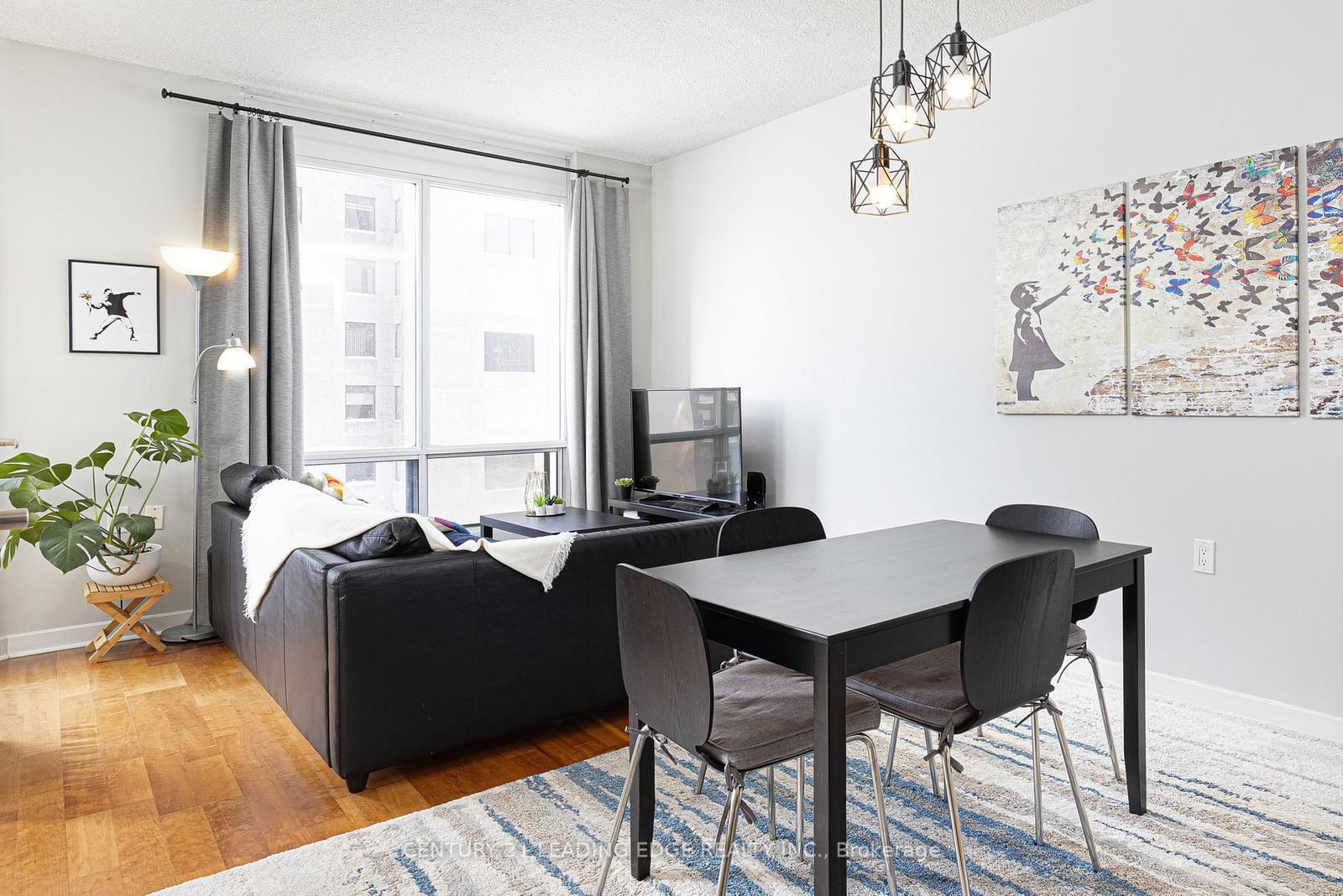 85 Bloor St E, unit 1413 for sale