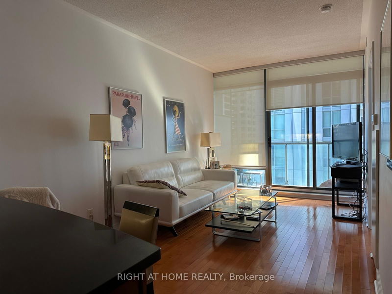 18 Yorkville Ave, unit 1904 for rent