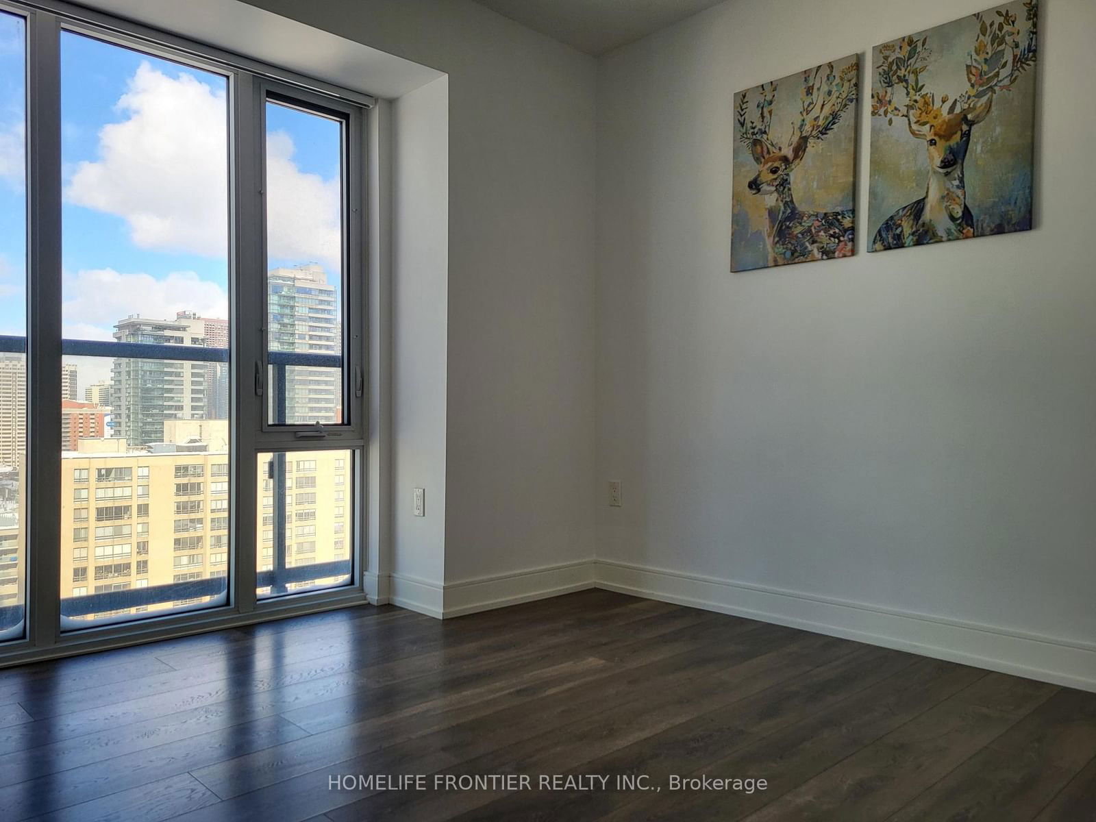 89 McGill St, unit 1705 for sale