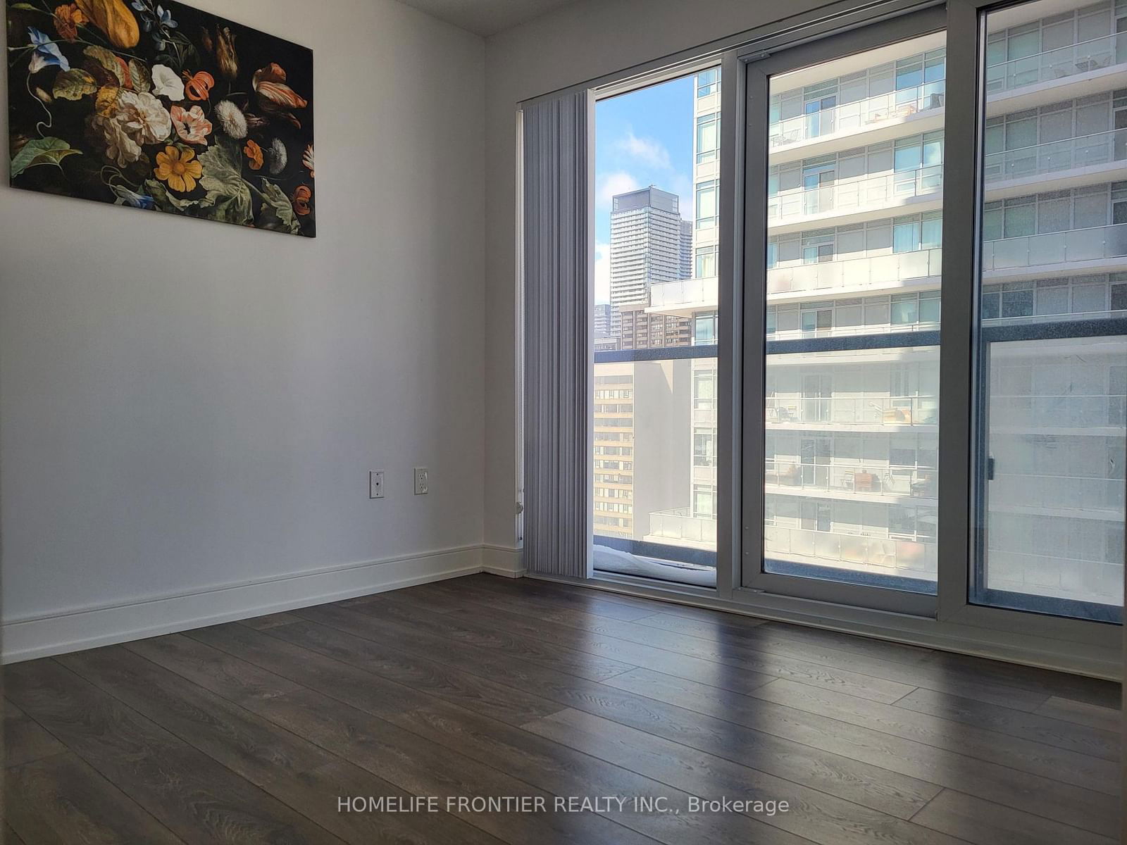 89 McGill St, unit 1705 for sale