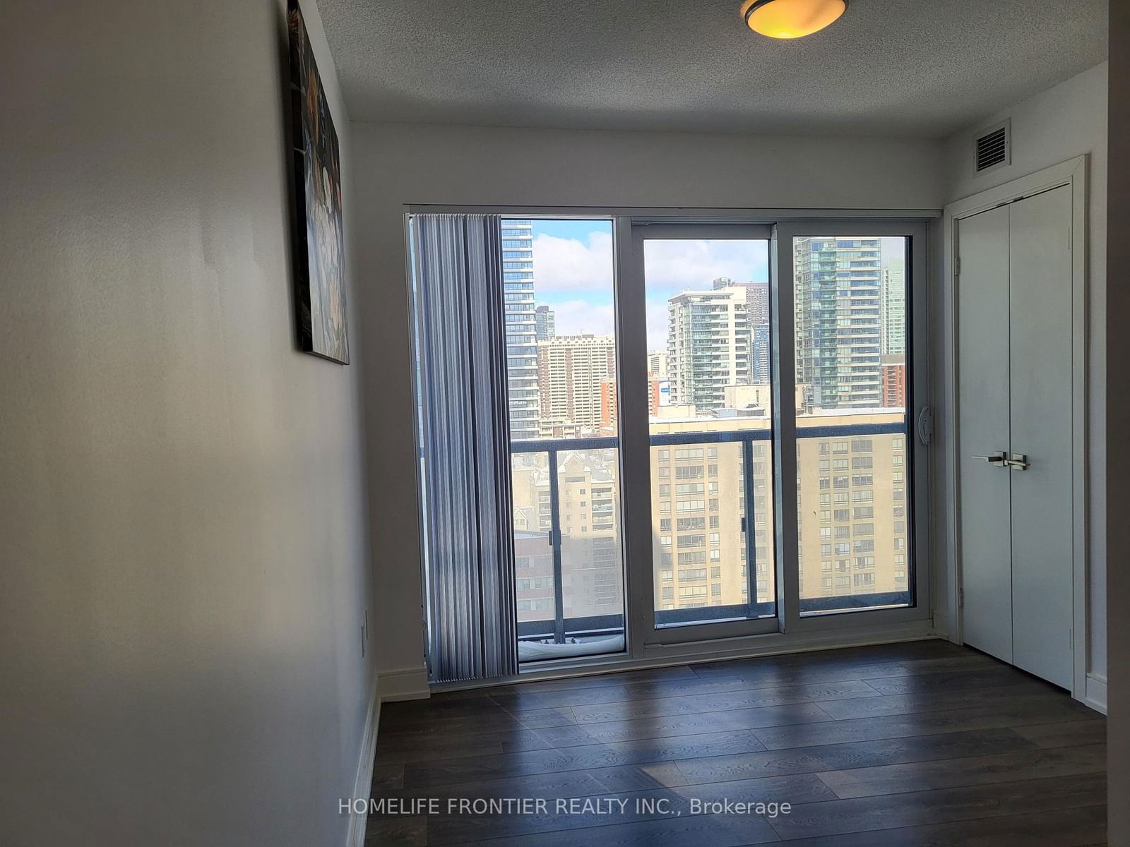 89 McGill St, unit 1705 for sale