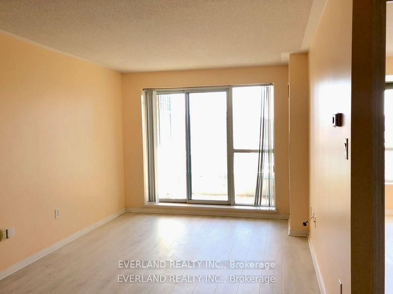 887 Bay St, unit 1503 for rent