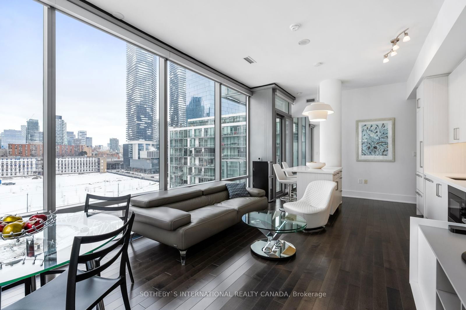 39 Queens Quay E, unit 803 for sale