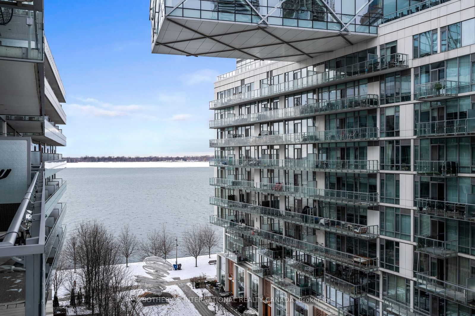 39 Queens Quay E, unit 803 for sale