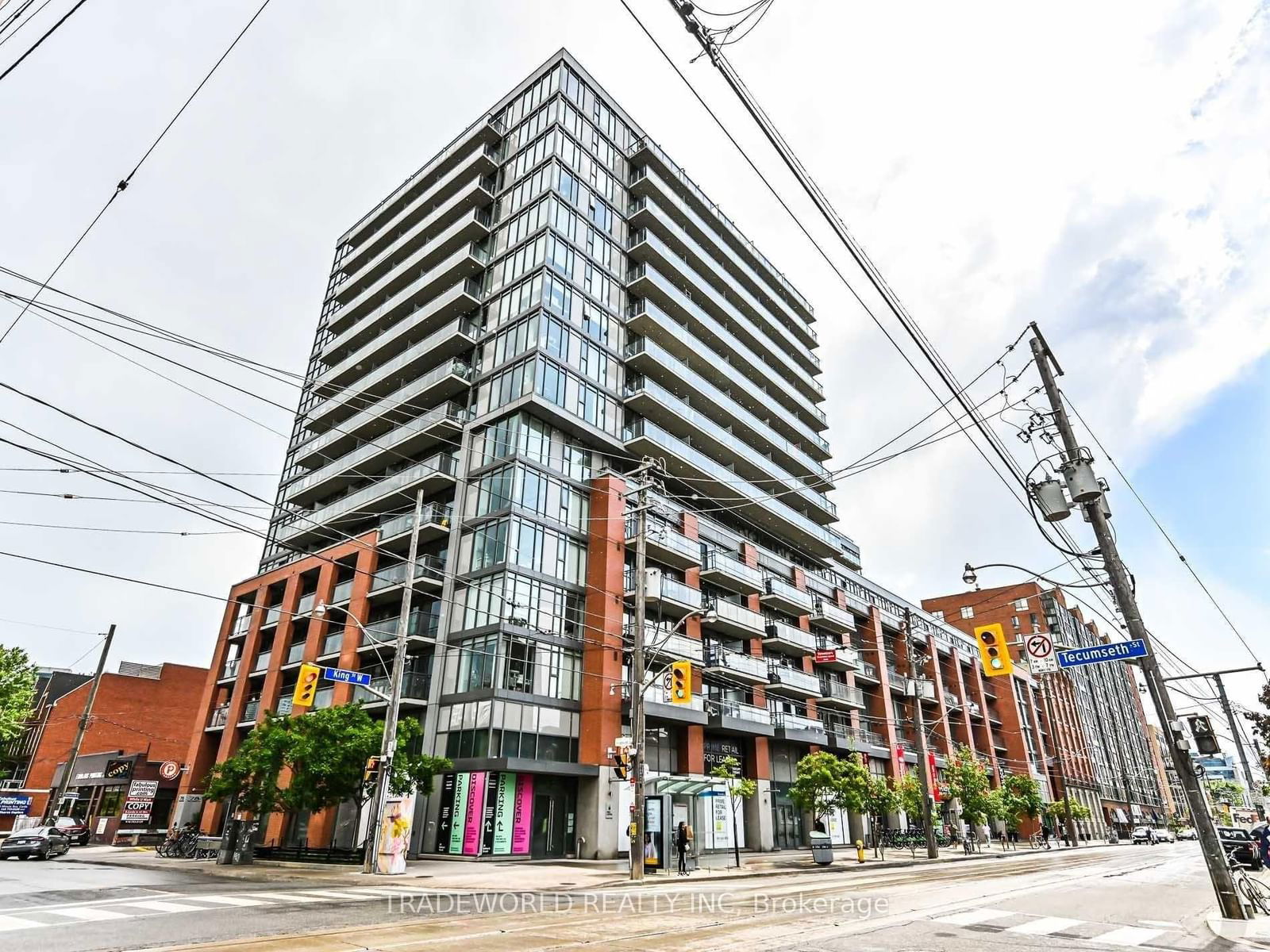 775 King St W, unit 502 for sale