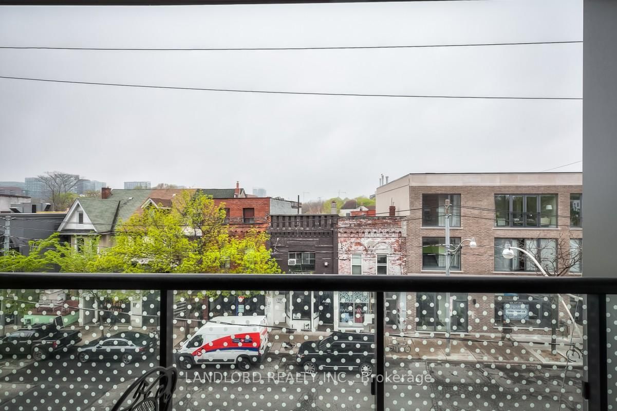 109 Ossington Ave, unit 310 for rent