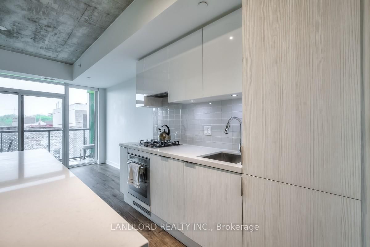 109 Ossington Ave, unit 310 for rent