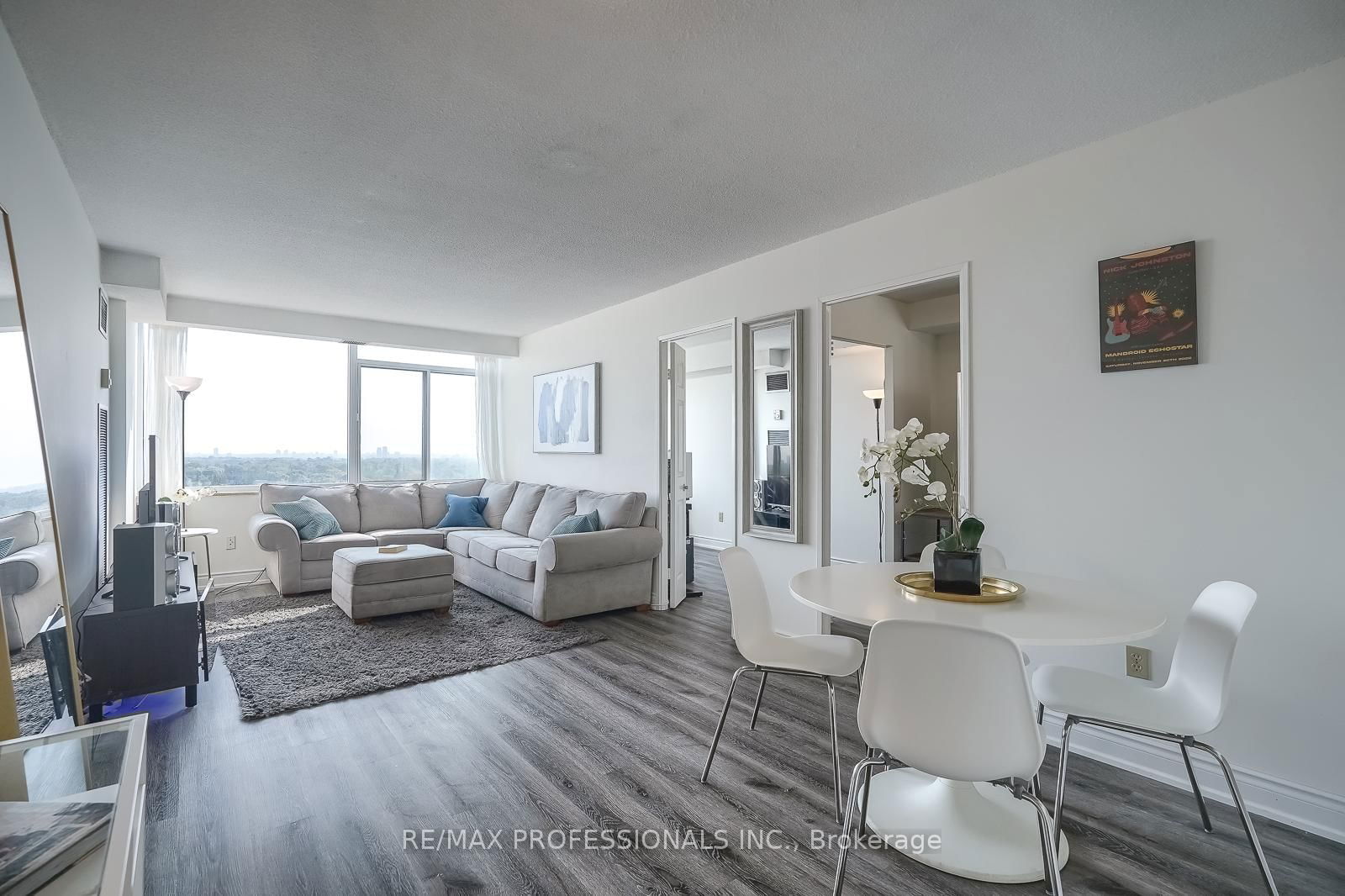 3000 Bathurst St, unit 1205 for sale