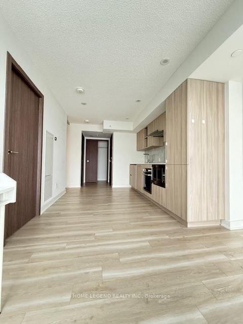 17 Bathurst St, unit 2816 for rent