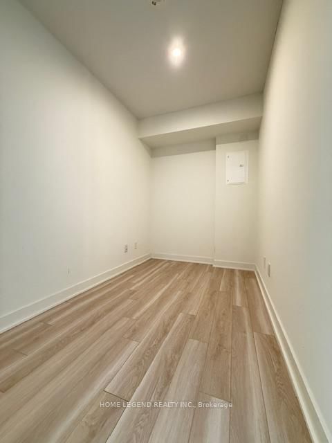 17 Bathurst St, unit 2816 for rent