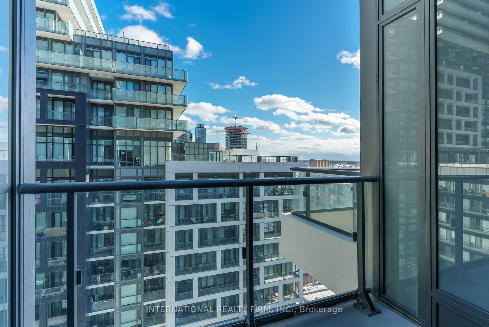 121 Lower Sherbourne St, unit 1122 for sale