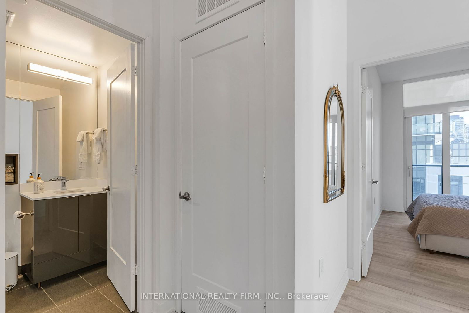 121 Lower Sherbourne St, unit 1122 for sale