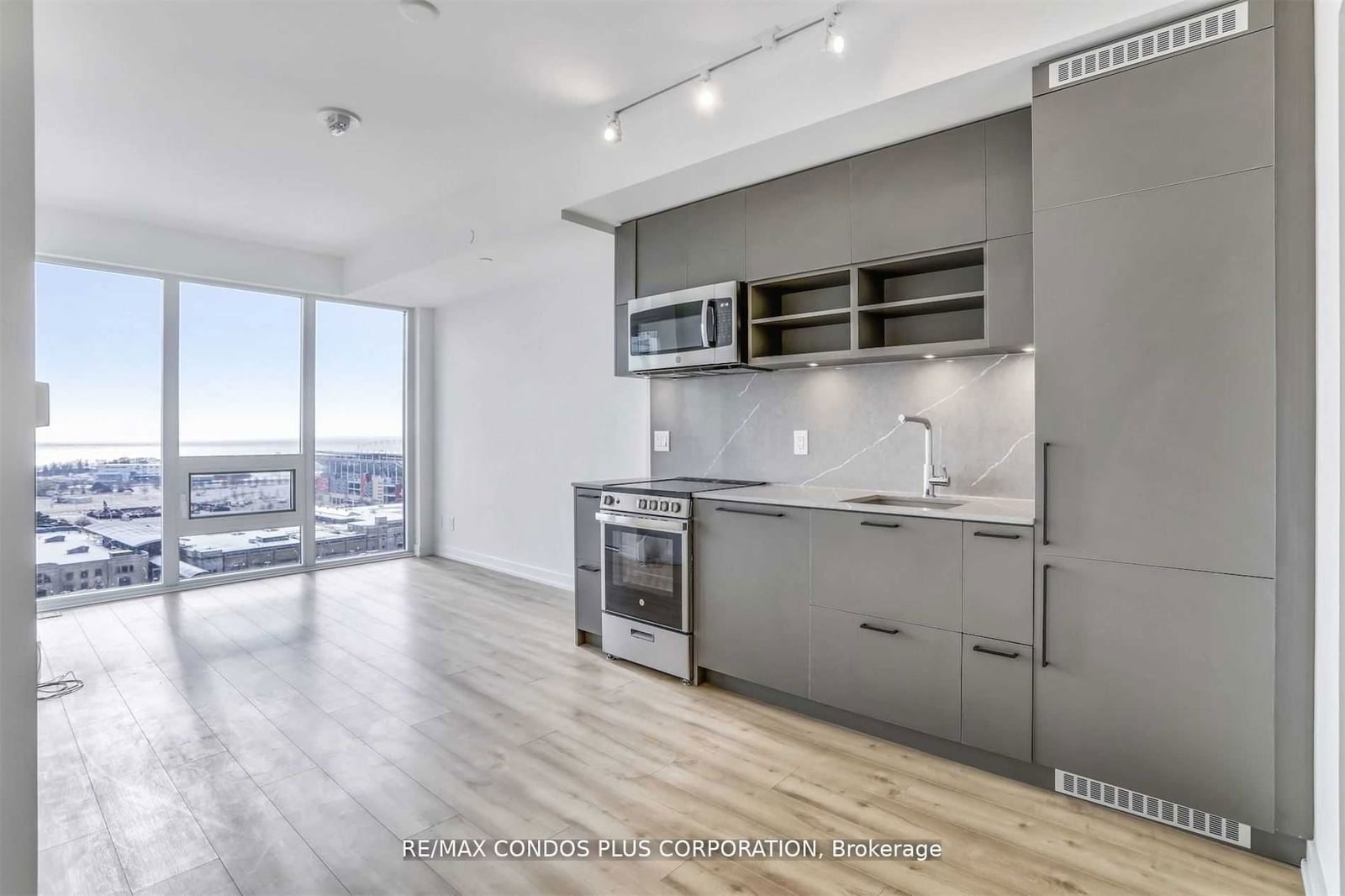 135 East Liberty St, unit 1402 for sale