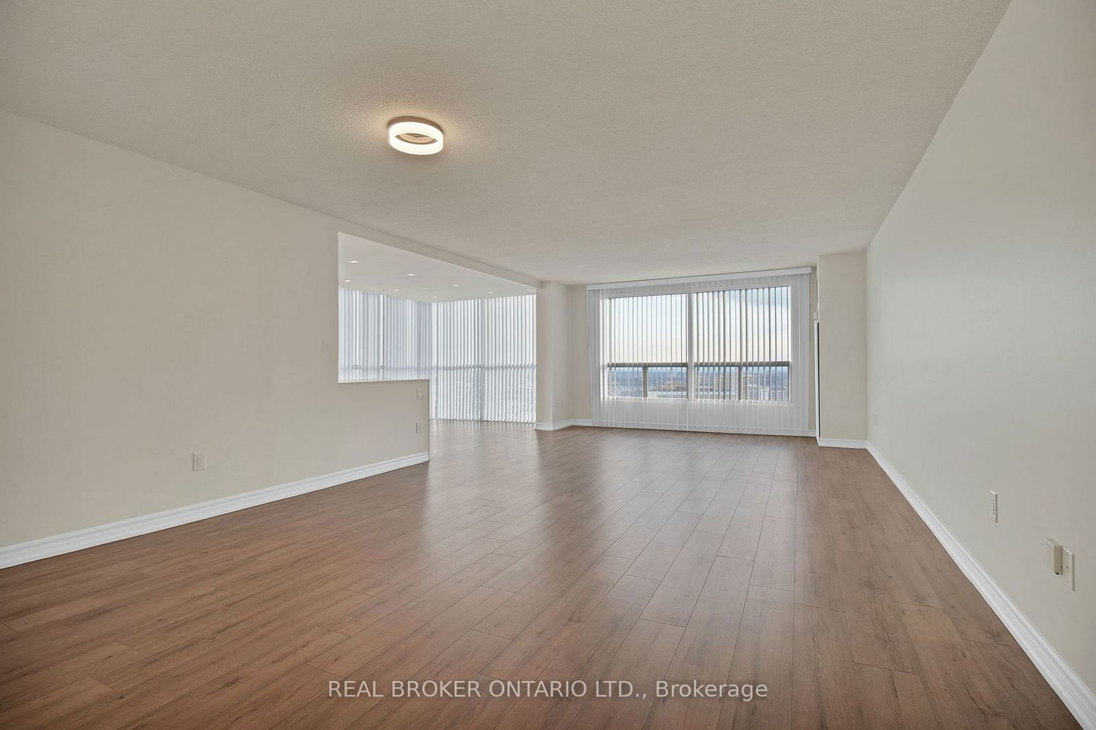 5 Concorde Pl, unit 3301 for rent