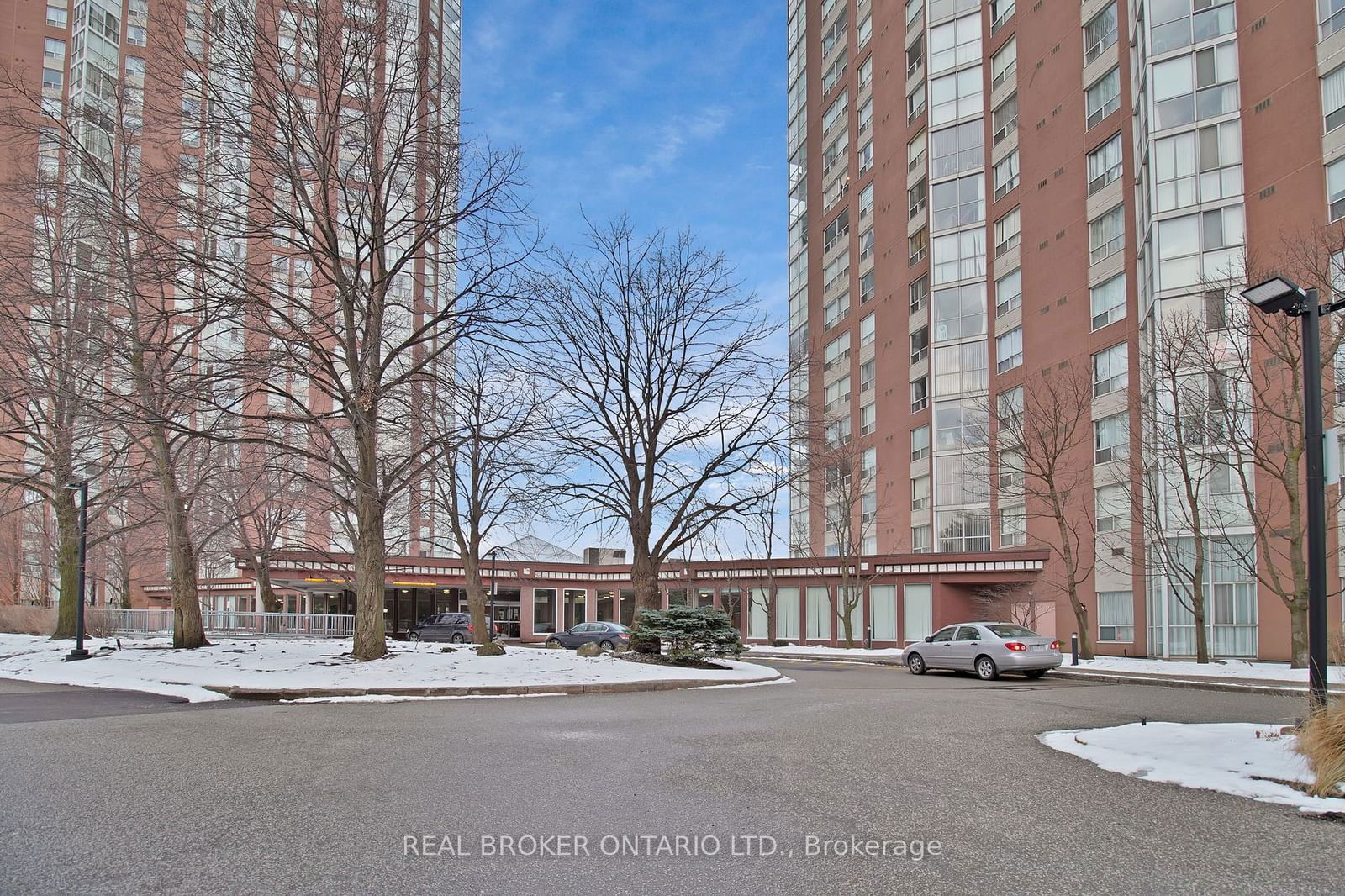 Concorde Park I Condos, North York, Toronto