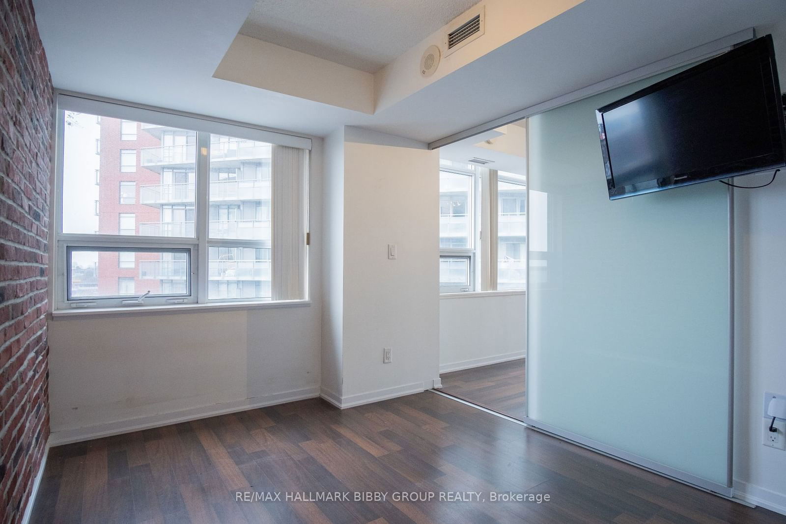 20 Joe Shuster Way, unit 1101 for rent