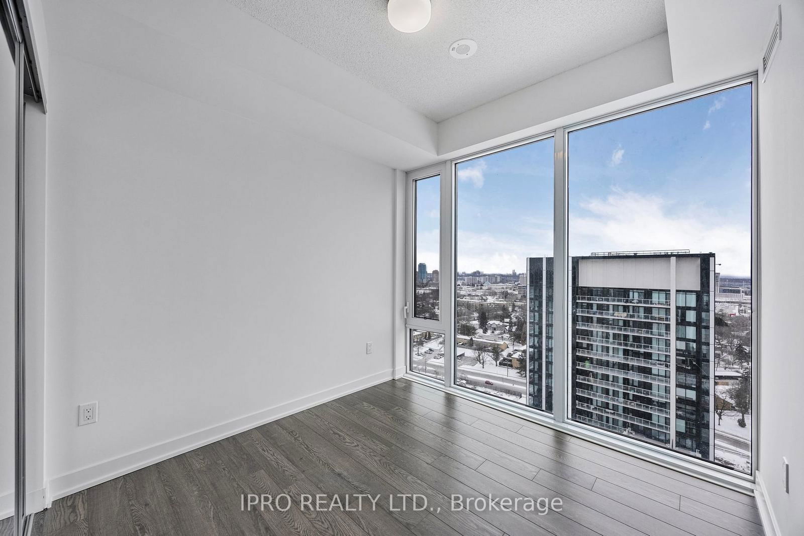 50 O'Neill Rd, unit 1811 for sale