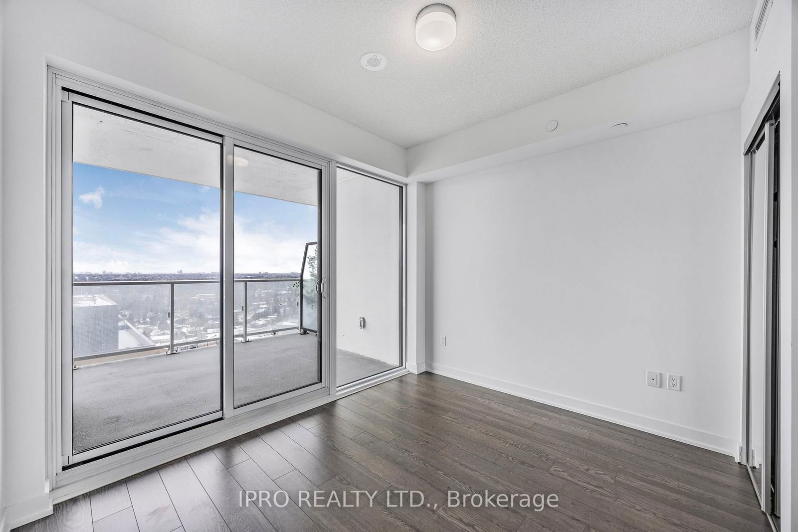 50 O'Neill Rd, unit 1811 for sale