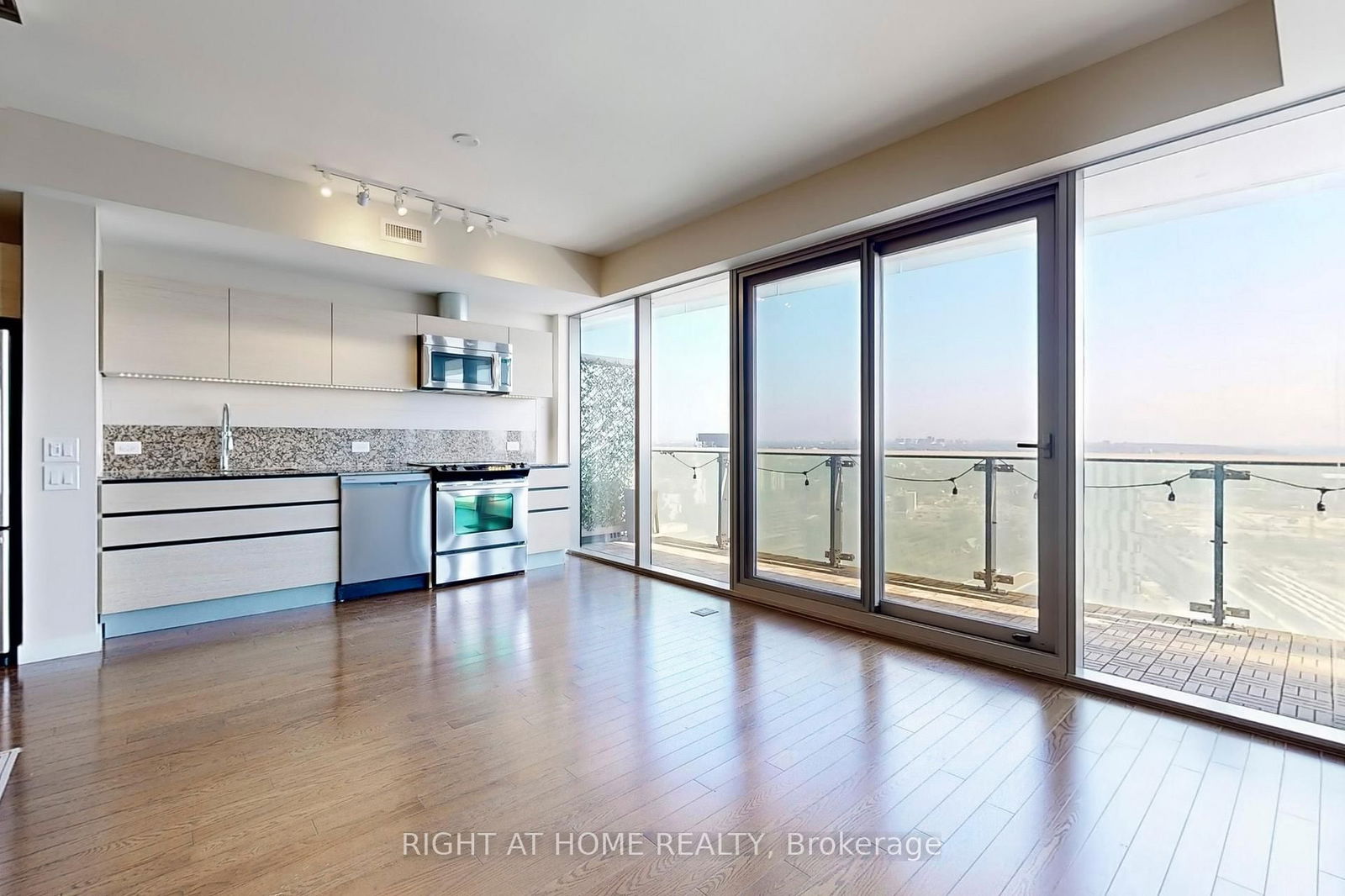 390 Cherry St, unit 3105 for sale