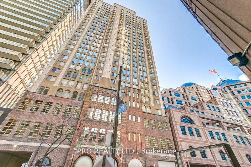 25 Grenville St, unit PH2 for rent