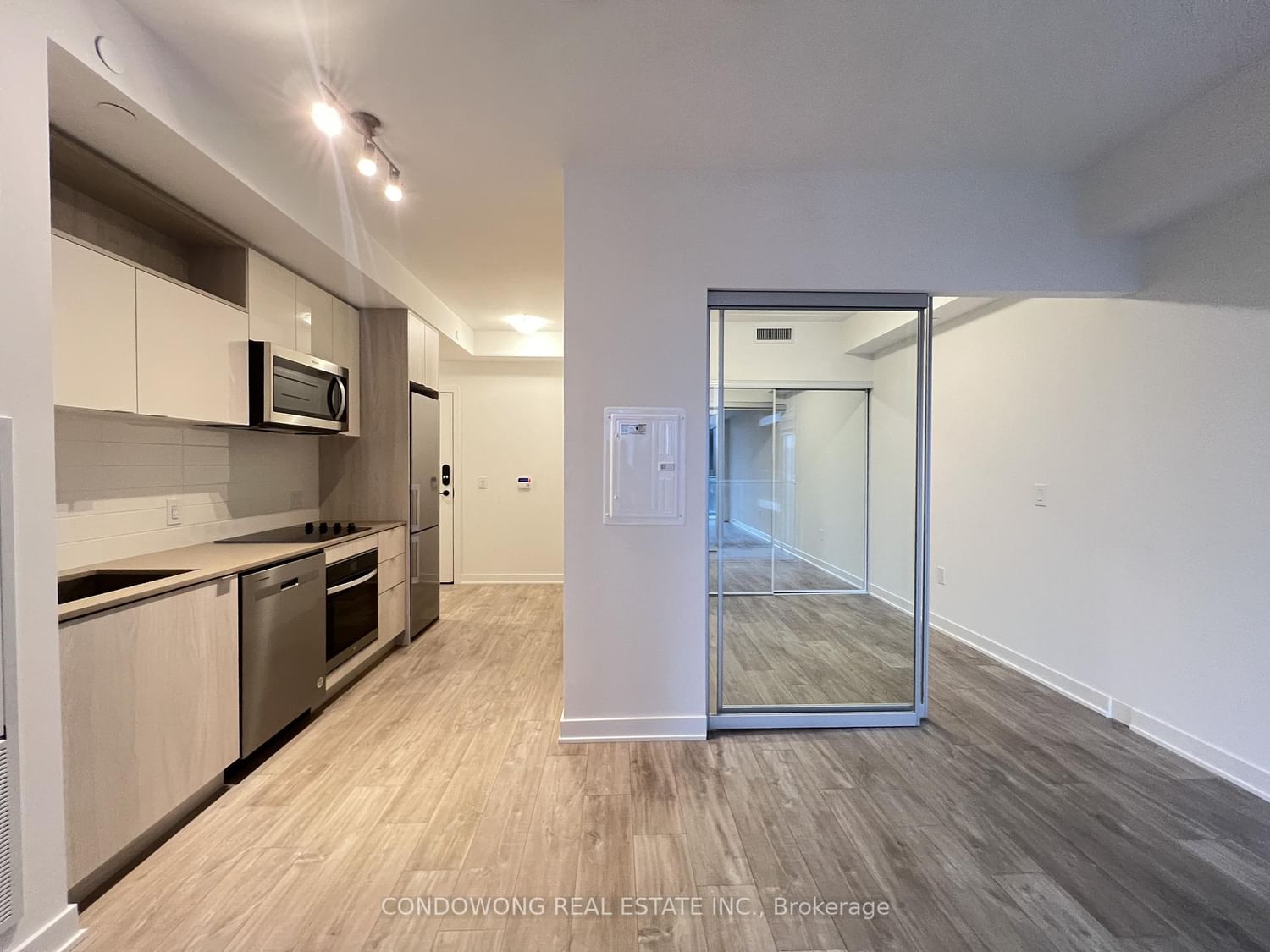 135 Lower Sherbourne St, unit 836 for rent