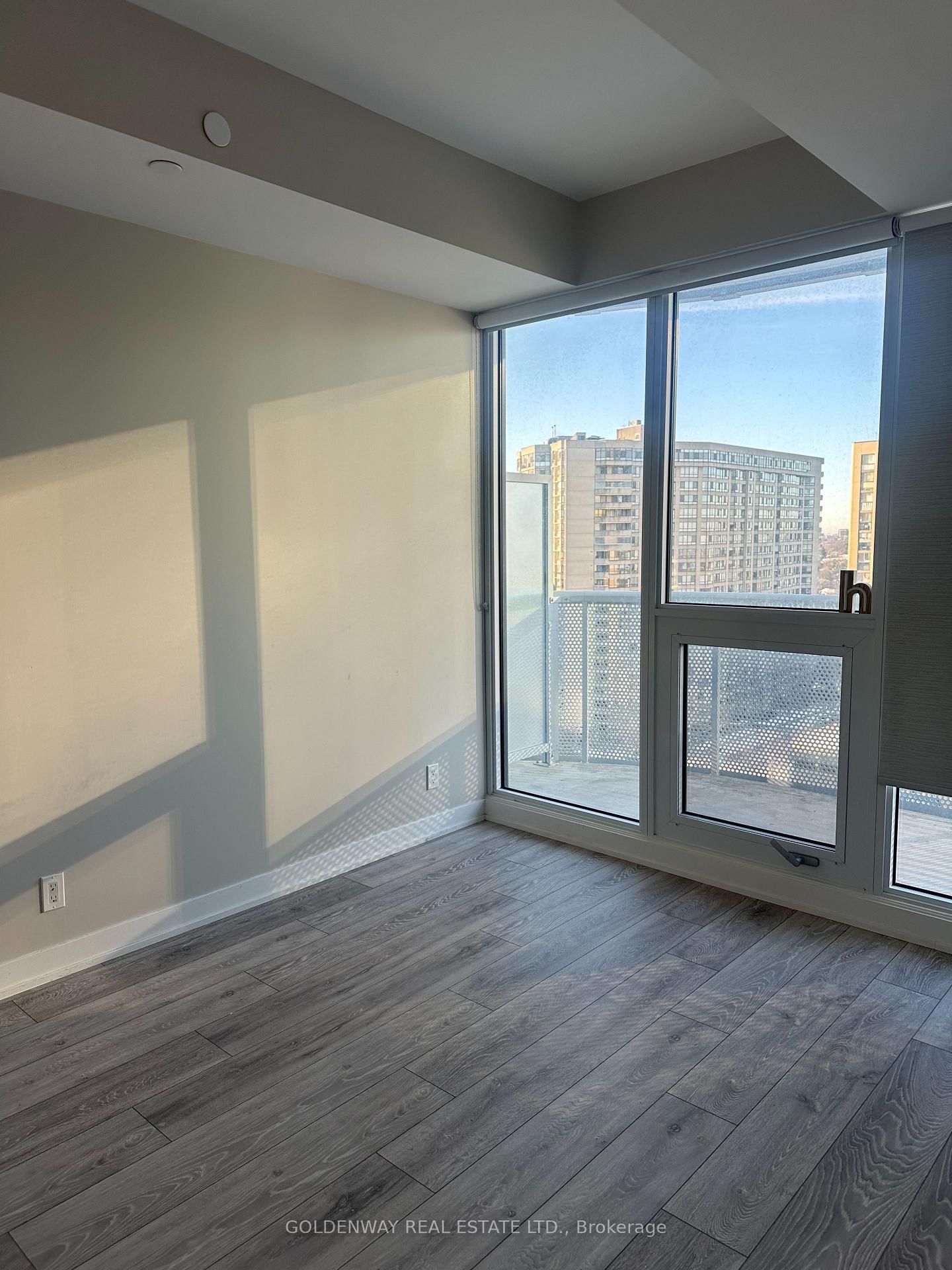 15 Holmes Ave, unit 1203 for rent