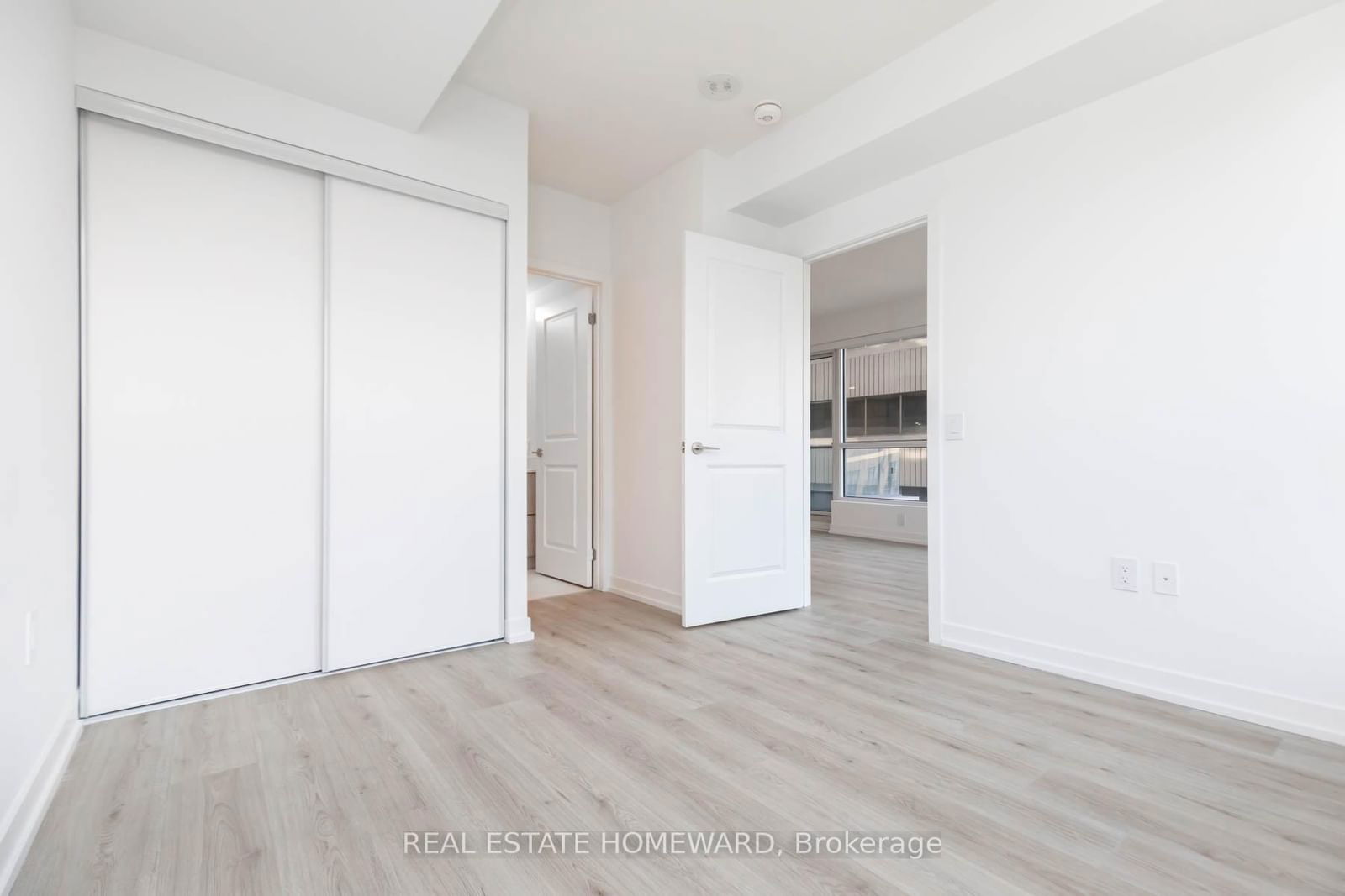 395 Bloor St E, unit 1305 for sale