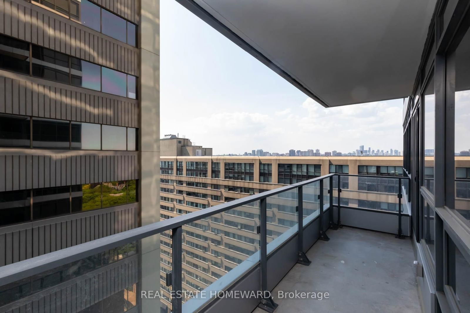 395 Bloor St E, unit 1305 for sale