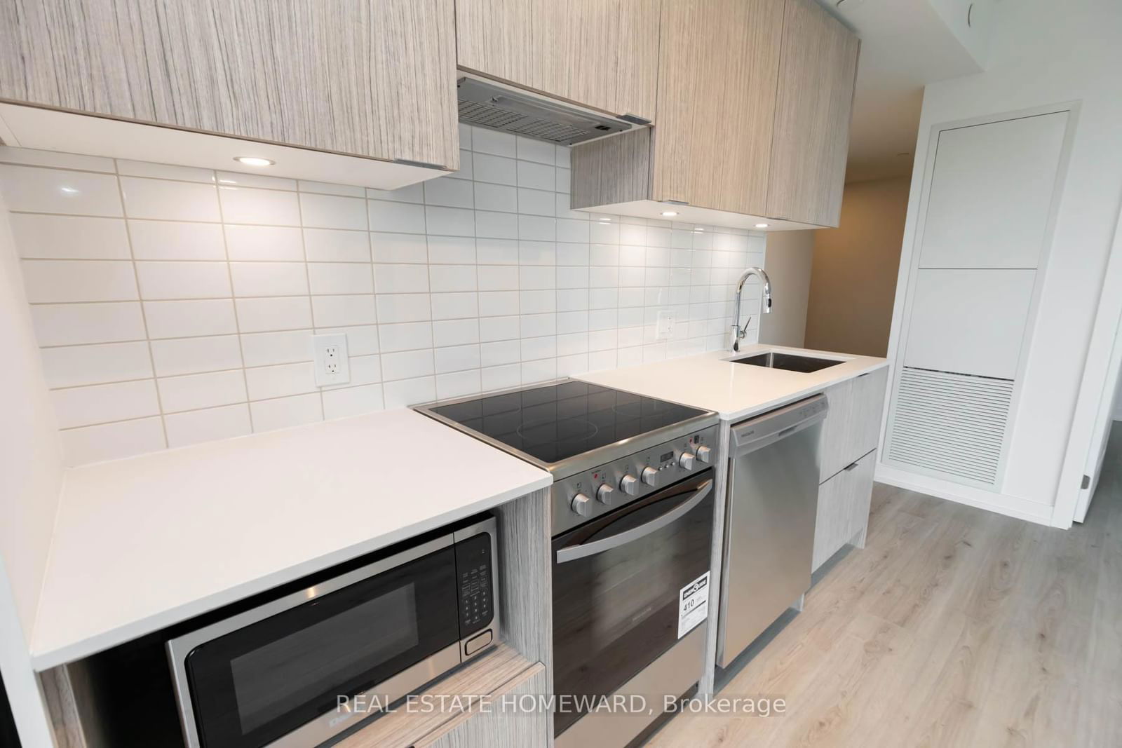 395 Bloor St E, unit 1305 for sale