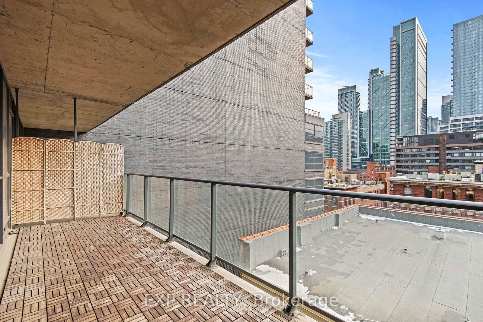 478 King St W, unit 611 for sale