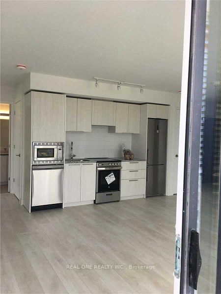 18 Maitland Terr, unit 1612 for rent