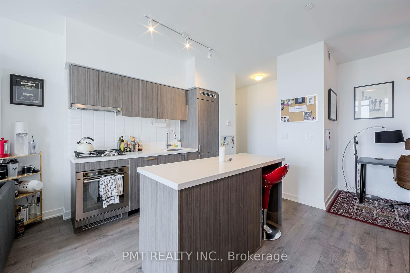 501 St Clair Ave W, unit 1701 for rent