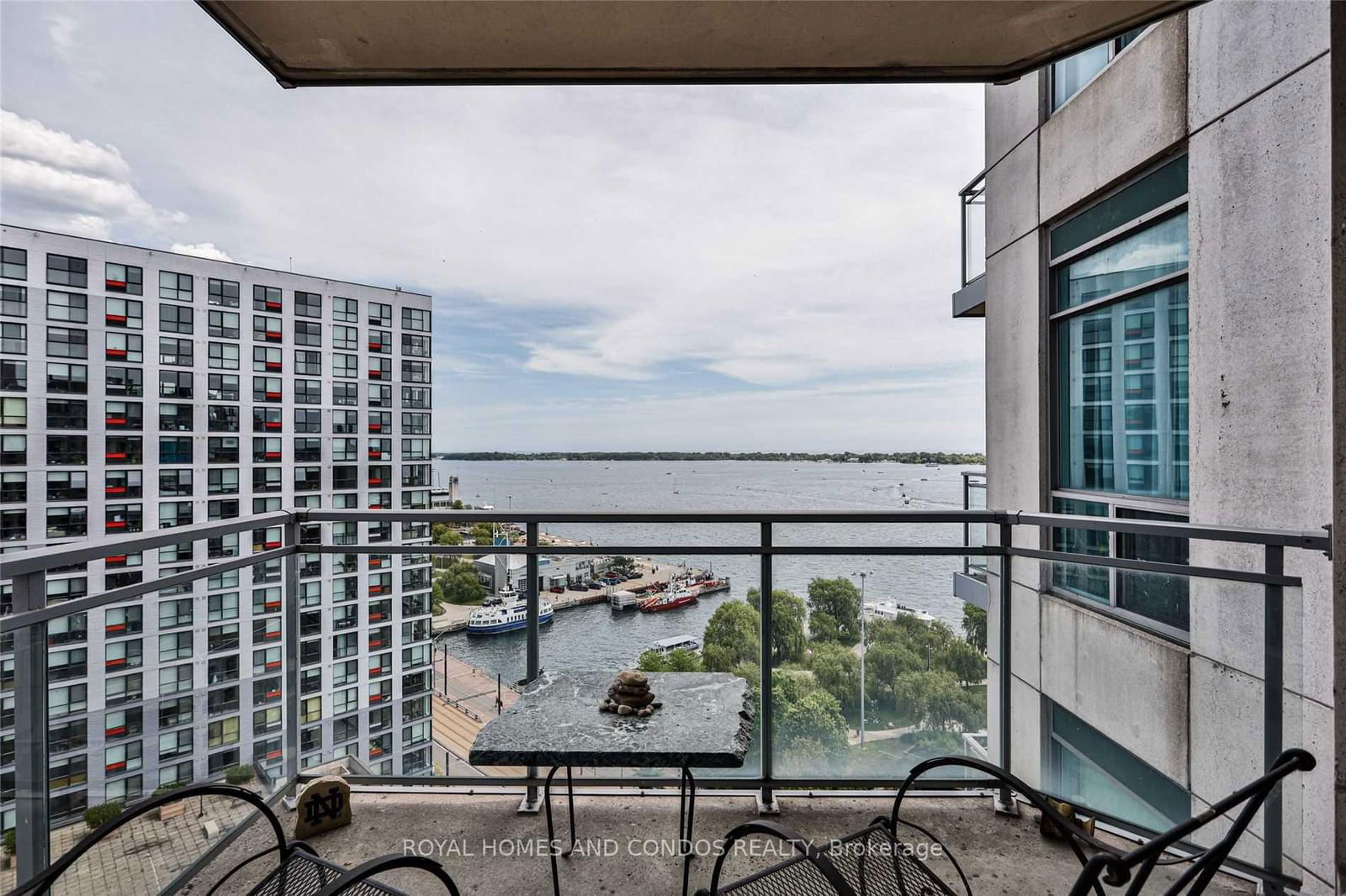 410 Queens Quay W, unit Lph6 for sale