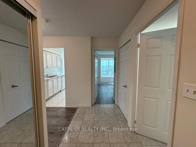 39 Pemberton Ave, unit 215 for rent