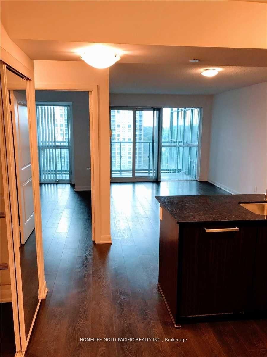 5162 Yonge St, unit 906 for rent