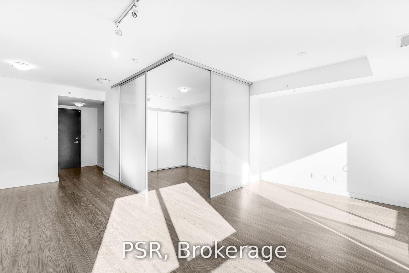 377 Madison Ave, unit 304 for rent