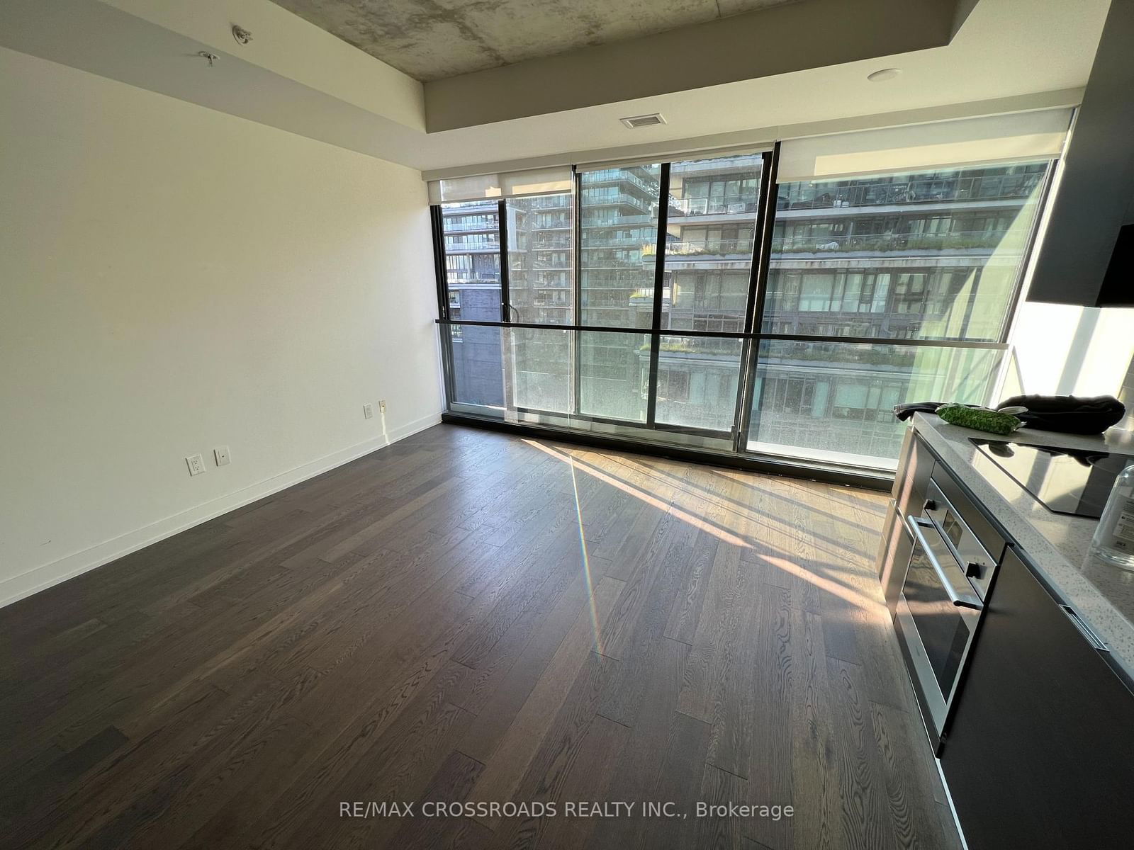 629 King St W, unit 720 for rent