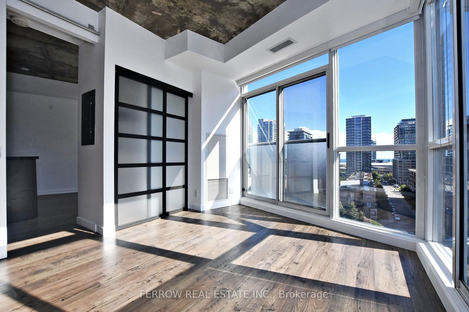 1 Shaw St, unit 1021 for rent