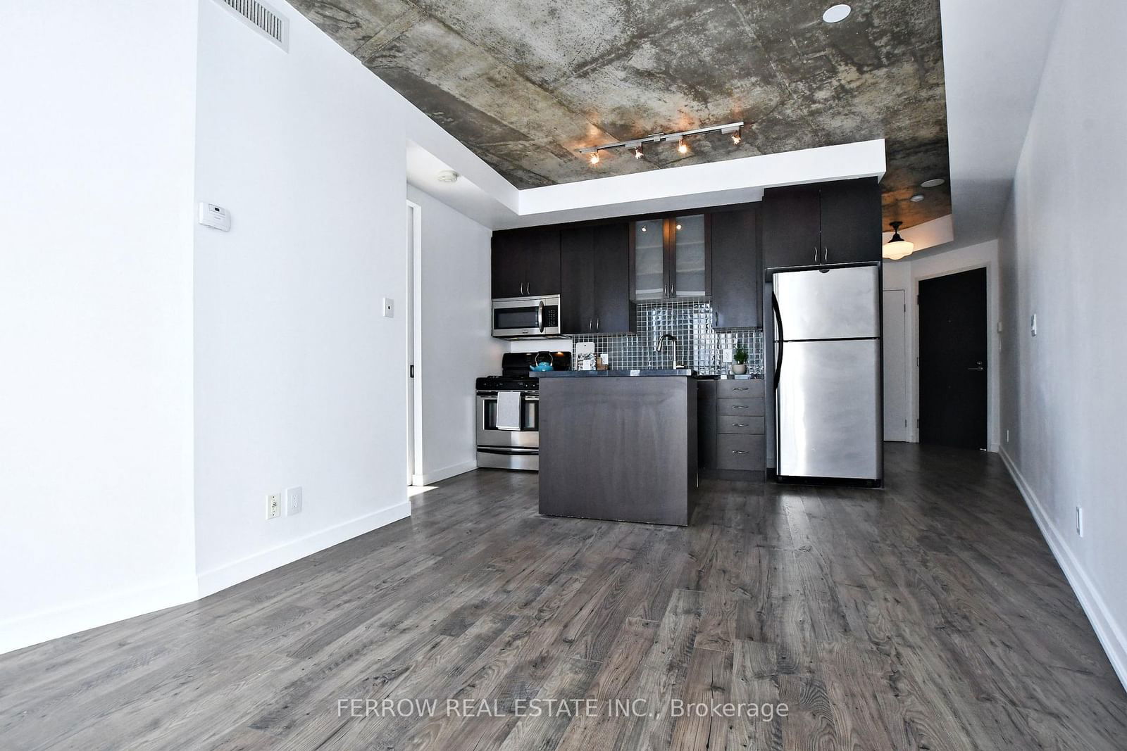 1 Shaw St, unit 1021 for rent