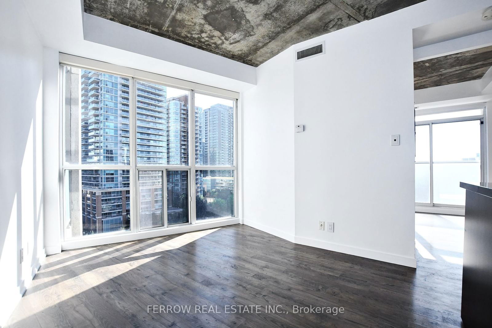 1 Shaw St, unit 1021 for rent