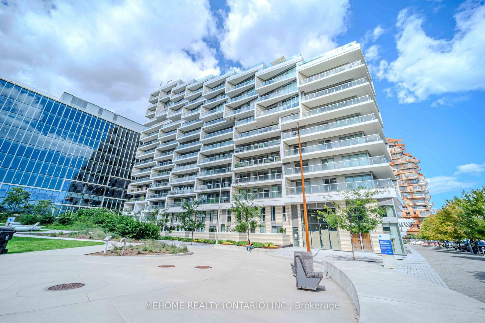 118 Merchants' Wharf Ave, unit 322 for sale