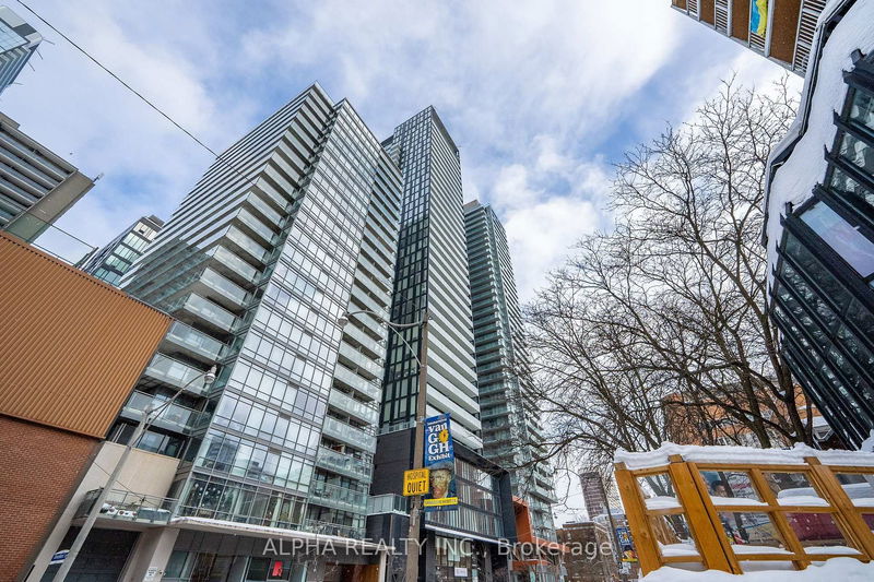 28 Wellesley St E, unit 3203 for sale