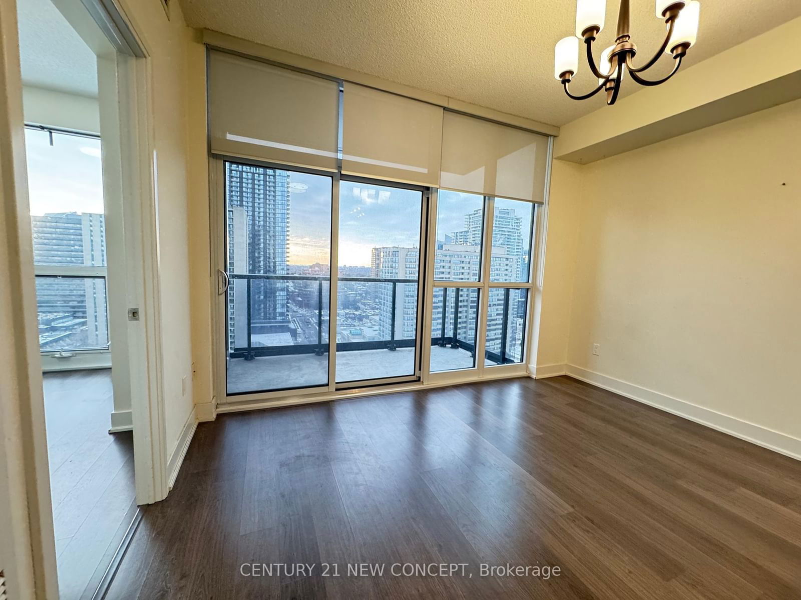 88 Sheppard Ave E, unit 2106 for sale