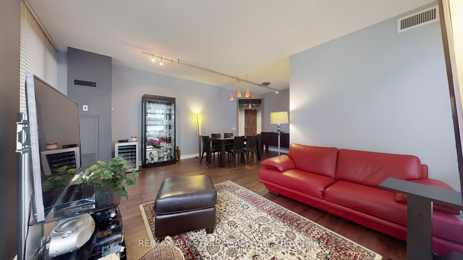 85 Bloor St S, unit 611 for rent